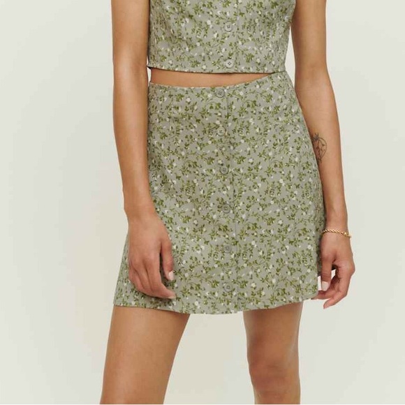 Reformation Dresses & Skirts - Reformation Ember Button Front Skirt Size 10 Cottage Coquette Casual Lightweight